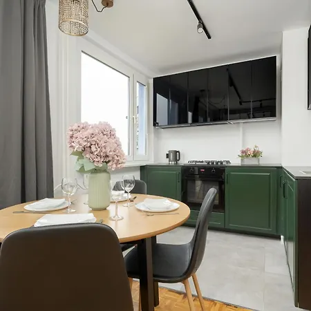 شقة Przytulny Z Wanna Blisko Parku We Wroclawiu By Renters *